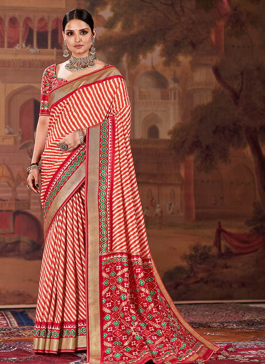 Red Laheriya silk saree